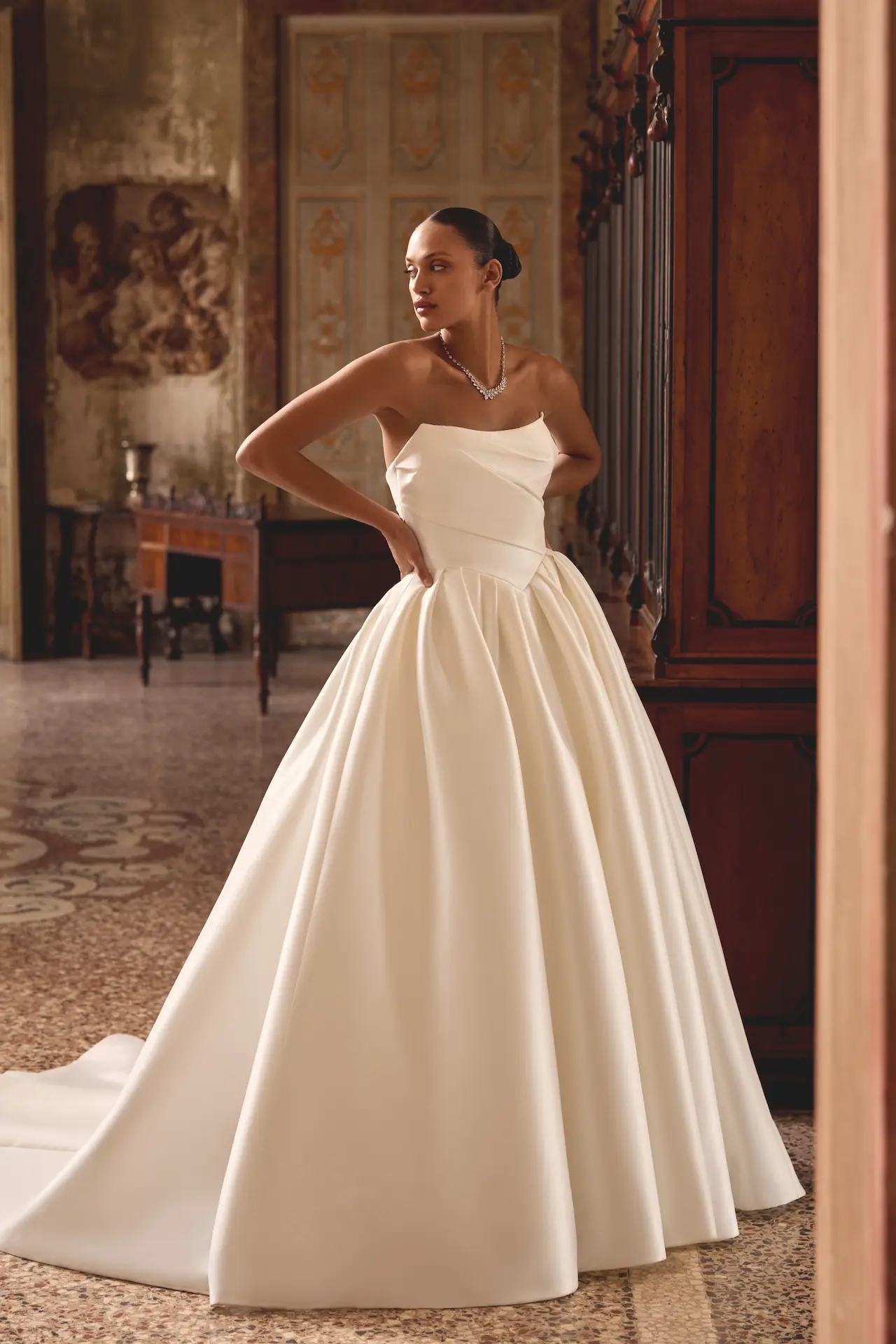 justin alexander kelsey basque waist simple ruched ballgown wedding dress