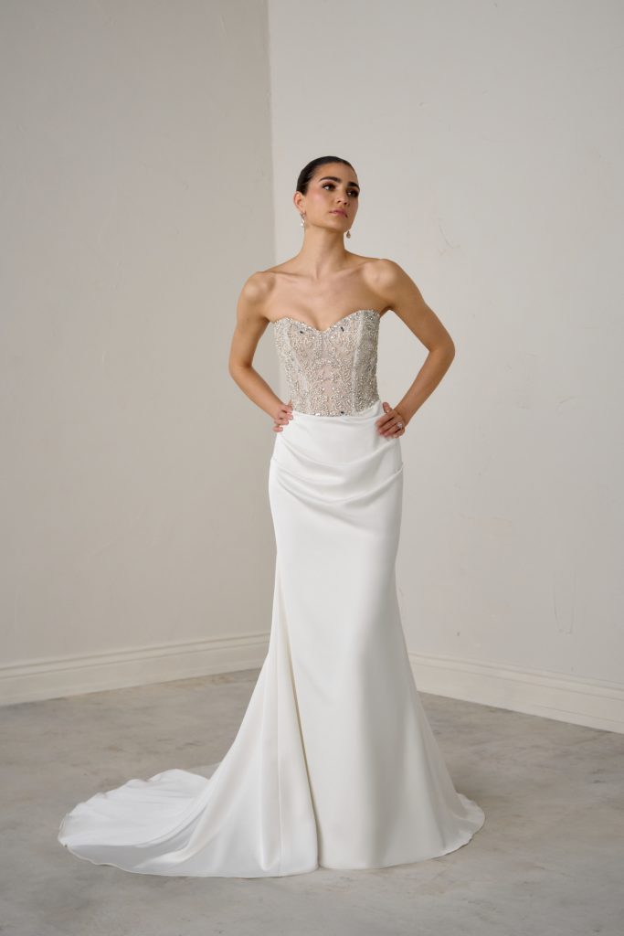 99375 Gildara Justin Alexander Signature Silver Beadwork Fit N Flare Wedding Dress